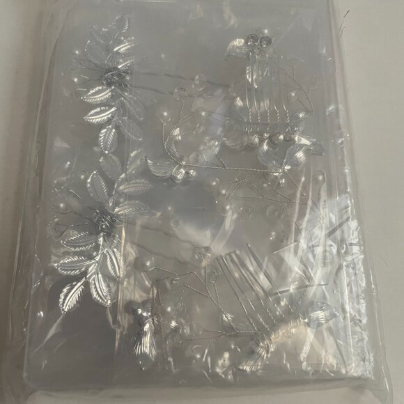 Bridal Pearl & Rhinestone Leaf Hair Accessory Set - Picture 4 of 8